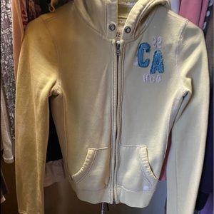 Hollister Sweat Shirt